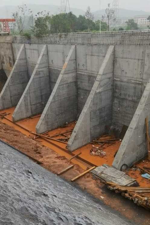 焦作温县锚杆式挡土墙